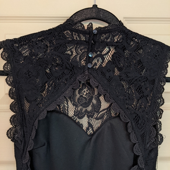 Dress - Picture 4 of 5